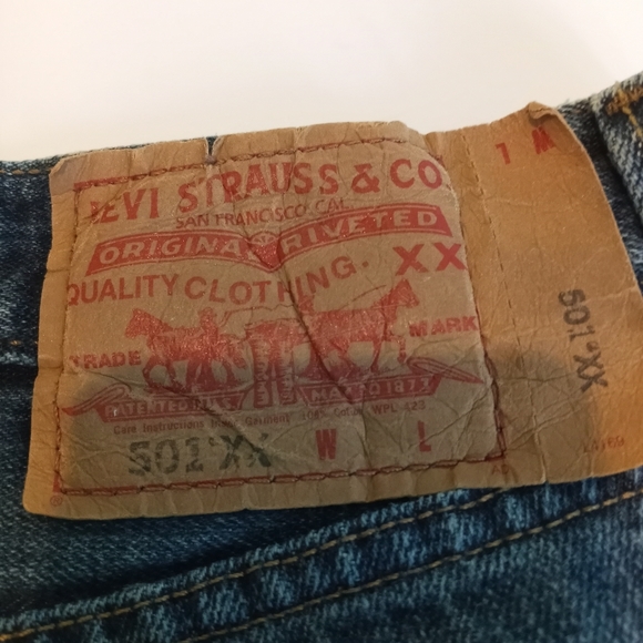 Vintage Levi's Men's 501, Straight Leg Jeans - Picture 9 of 10
